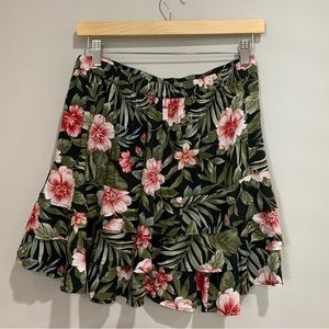 NWT American Eagle Floral Mini Skirt Size Medium Layered Tropical Ruffle